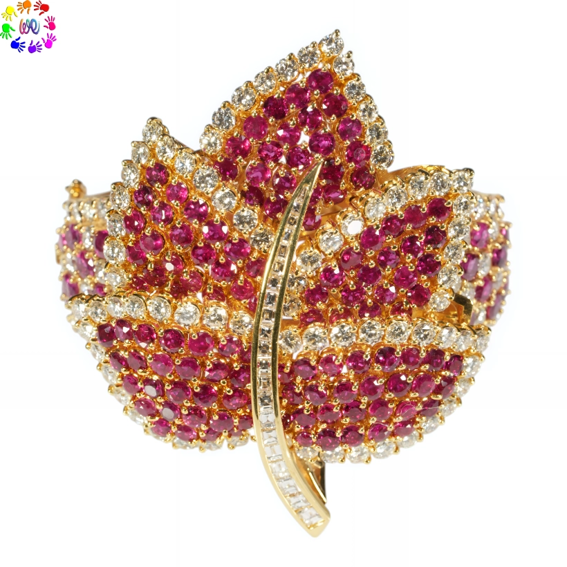 Vòng tay kim cương thiên nhiên và Ruby hình chiếc lá Canada - Image 4